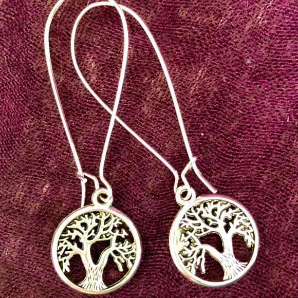 Hand Crafted Jewelry - New Silver Tree of Life Dangle Earrings